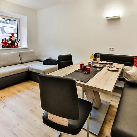 شقة Inviting In With Garden, Cleaning Included
