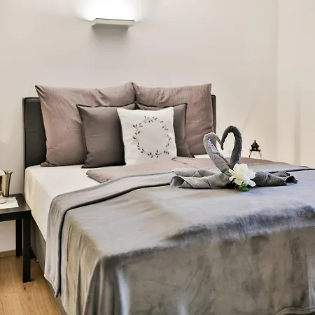 Inviting In With Garden, Cleaning Included * Inzing