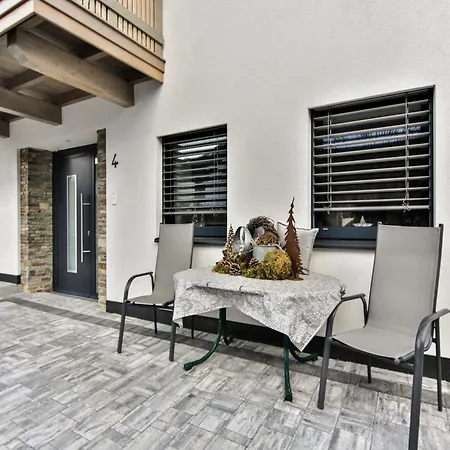 Inviting In With Garden, Cleaning Included * Inzing